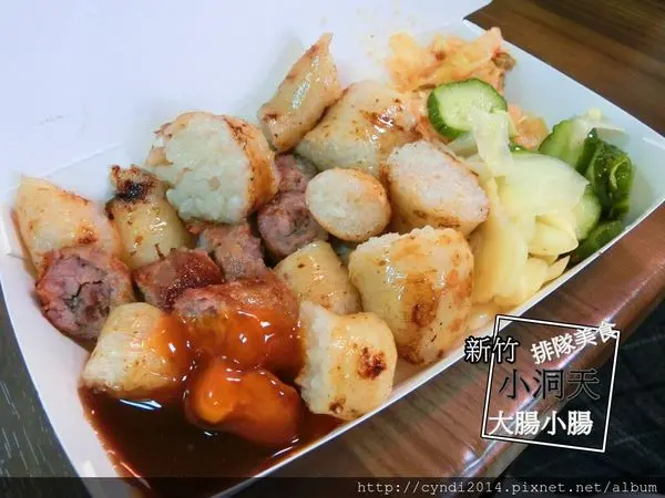 【新竹】小洞天大腸香腸 清大夜市人氣攤販 在地人推薦的美食 旅行應援團報導