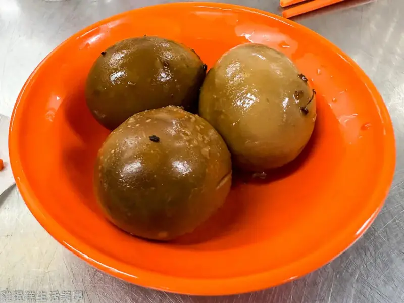 【基隆食記】吳家鐤邊趖 - 位在基隆廟口旁的人氣百年老店