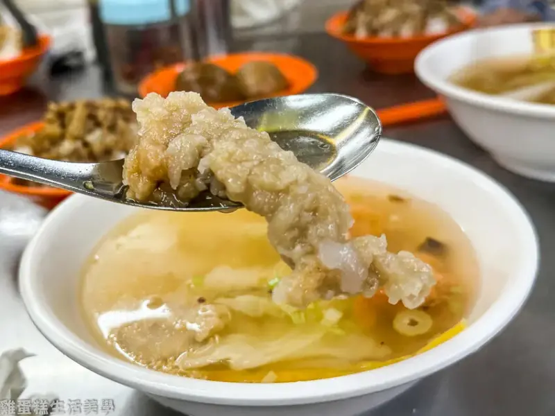 【基隆食記】吳家鐤邊趖 - 位在基隆廟口旁的人氣百年老店