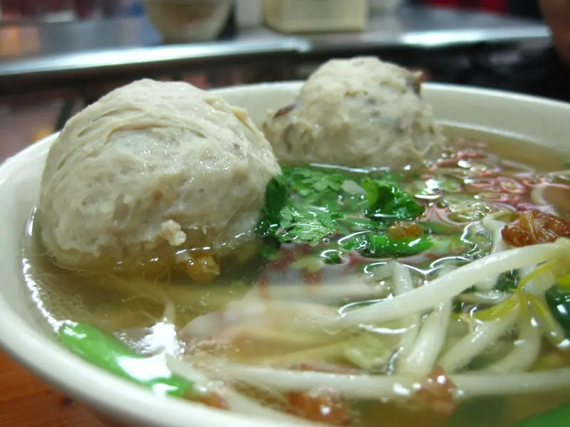 [食記] 台北‧寧夏夜市 有沒有那麼大顆的‧主播貢丸