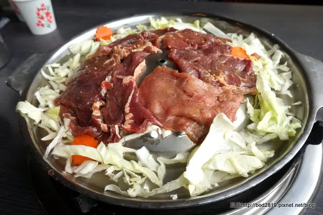 【台北大安】韓江烤肉－韓國烤肉吃到飽，肉類選擇豐富，大推拔絲