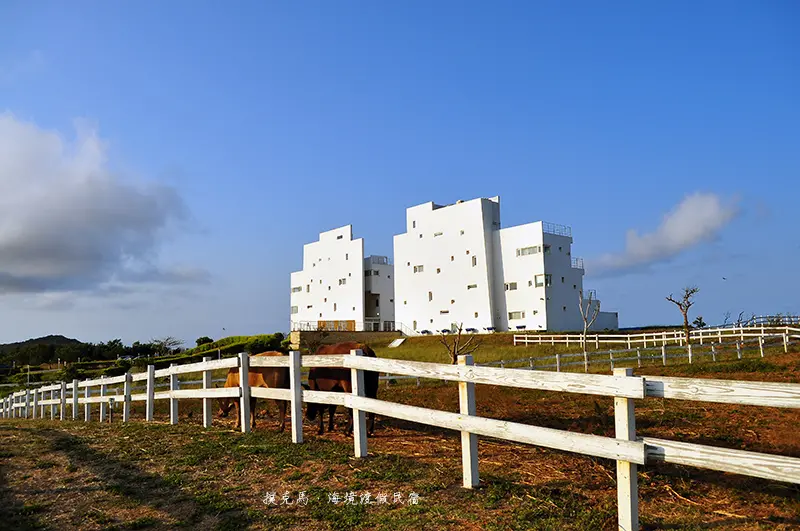 擁有夢幻希臘小鎮天邊美景的海境渡假民宿