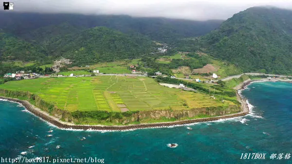 【花蓮。豐濱】依山傍海。新社梯田。全台最大臨海稻田。空拍攝影記錄