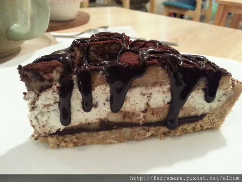 民生社區‧六丁目cafe(日式風格溫馨小店，巧克力香蕉奶油塔很棒)