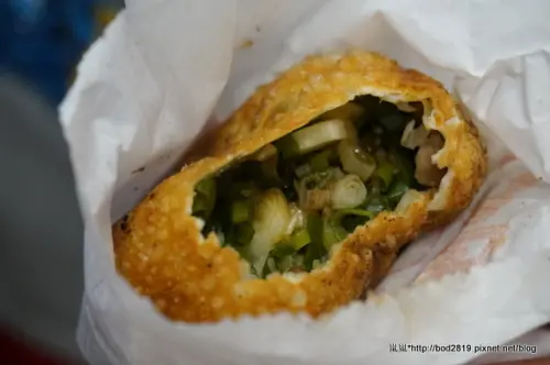 【宜蘭羅東】七巧味三星蔥多餅－羅東夜市人氣排隊美食，料多飽滿又多汁！