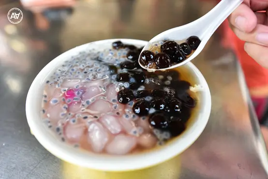 阿坤黑粉圓：台中北屯區美食-北屯市場超人氣古早味粉圓冰