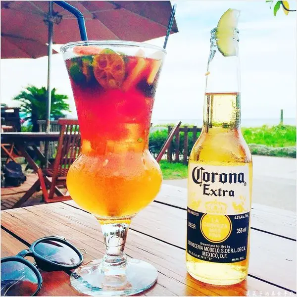 [新北三芝]Villa Sugar淺水灣|新鮮水果茶、Corona beer、原味鬆餅|北海岸海景咖啡廳第二彈