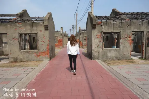 彰化海岸線旁歷史遺跡，11棟兵營濃厚懷舊眷村風，彰化熱門打卡景點。