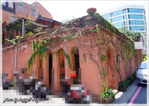 [台中]點主餐享沙拉吧吃到飽★藍洞意式廚房