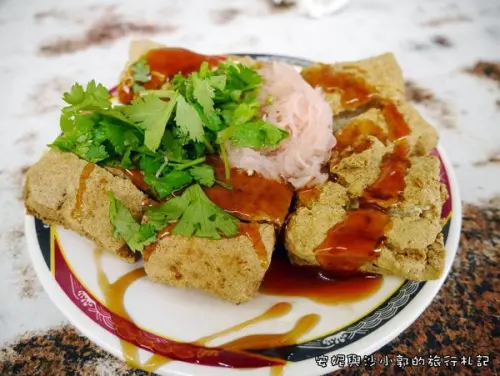 【關山美食】關山臭豆腐  初訪隱藏天后宮排隊名店