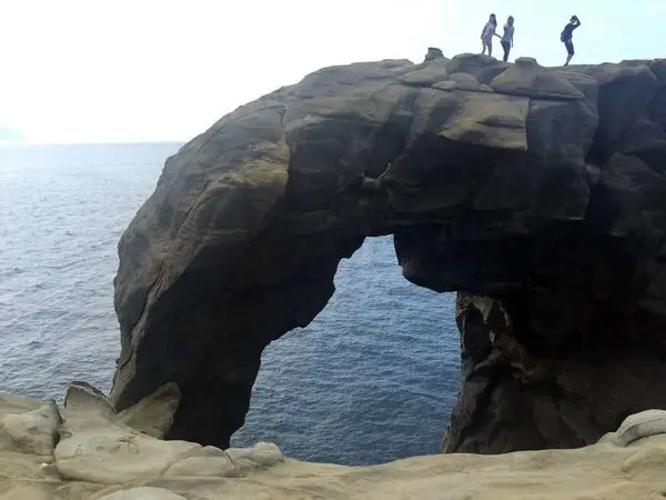 【瑞芳景點】象鼻岩(深澳岬角)，巨大的長鼻伸向大海投水，IG打卡景點!!