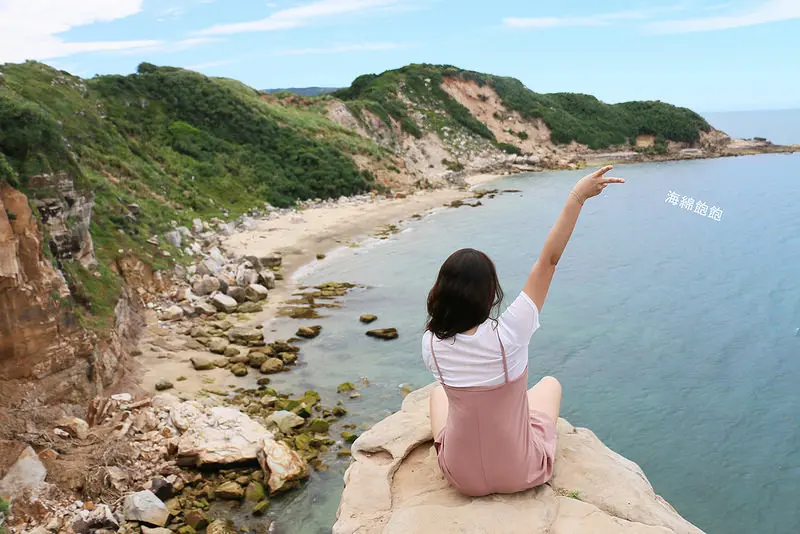 『金山神秘海岸/水尾漁港/燭臺雙嶼/獅頭山公園』神秘海岸在哪裡?怎麼去?交通方式/IG熱門打卡點/網美集散地/北部海灘/金山北海岸一日遊