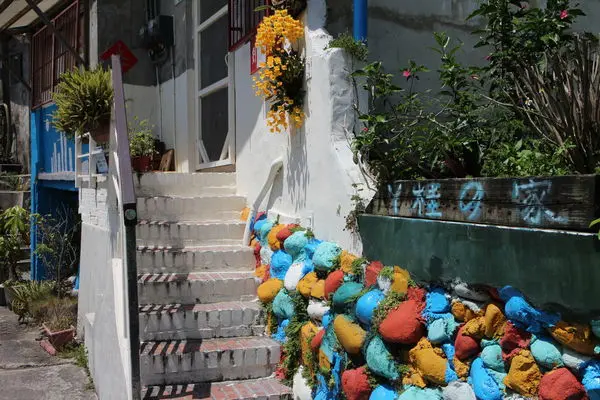 寶藏巖國際藝術村~繁華公館中的一處純樸古早社區