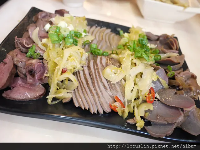 台北 允指回味杏鮑菇香腸&鵝三寶 阿城鵝肉(吉林店)