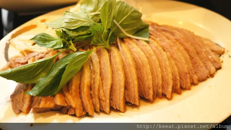 一訪再訪的聚會好場所 除了鵝肉還有香腸也不可錯過-阿城鵝肉吉林店@捷運行天宮站@吉林路