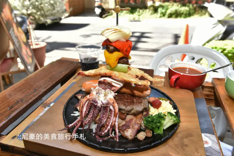 [台中龍井] 漫步東海藝術街，大啖美味牛排與手工蘿蔔糕，行動支付好方便！