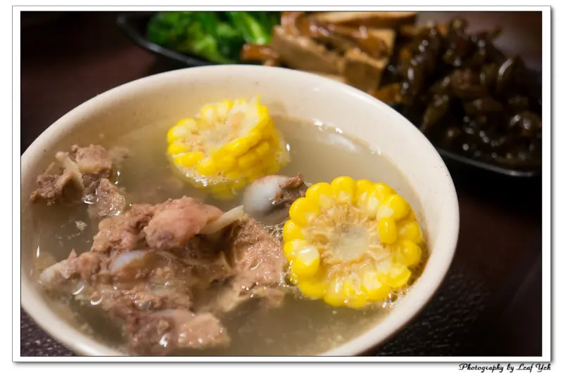 [台北][台]凍末條雞肉飯。蘇記玉米排骨湯 / 林森北路