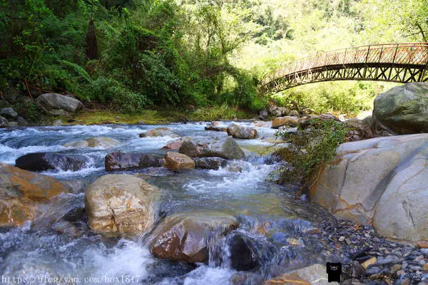 【宜蘭。大同】聽來自雪山最自然的聲音。九寮溪自然步道。生態教育園區。掛在山肩的瀑布。溯溪玩水。戶外教學。健行步道。電影<聶隱娘>拍攝取景之地