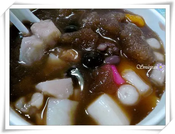 [夜市]宜蘭市+三色布丁豆花加八寶