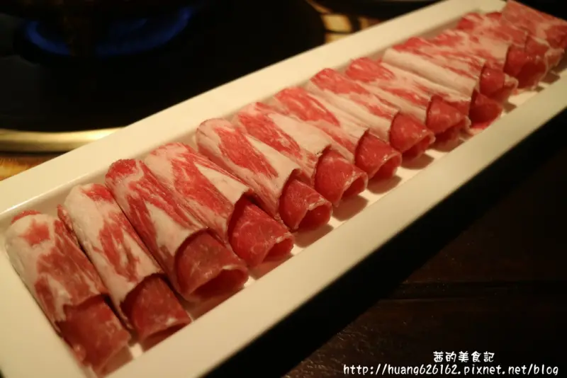 【台北中山區】麻辣鴨血跟豆腐讓你吃飽飽還能包走『鼎王麻辣鍋-長安店』中山區火鍋/麻辣鴛鴦鍋/酸菜白肉鍋/捷運松江南京站