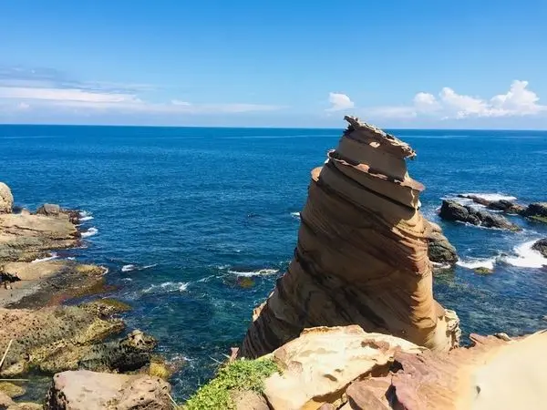 【南雅奇岩】台灣36秘境/湛藍的東北角藍的不思議/迷人的藍色海洋傳說/夏天就是要吃冰淇淋