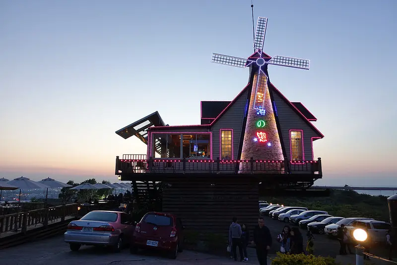 (胖樺食記)桃園蘆竹看飛機好去處「星海之戀咖啡館」/無敵夕陽夜景/約會景觀餐廳/南崁