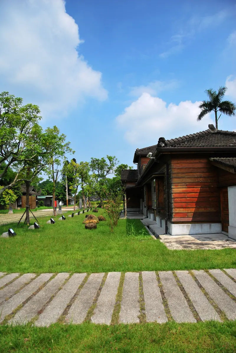 秋 の 日式風情畫 * 民雄 . 放送所之招待所