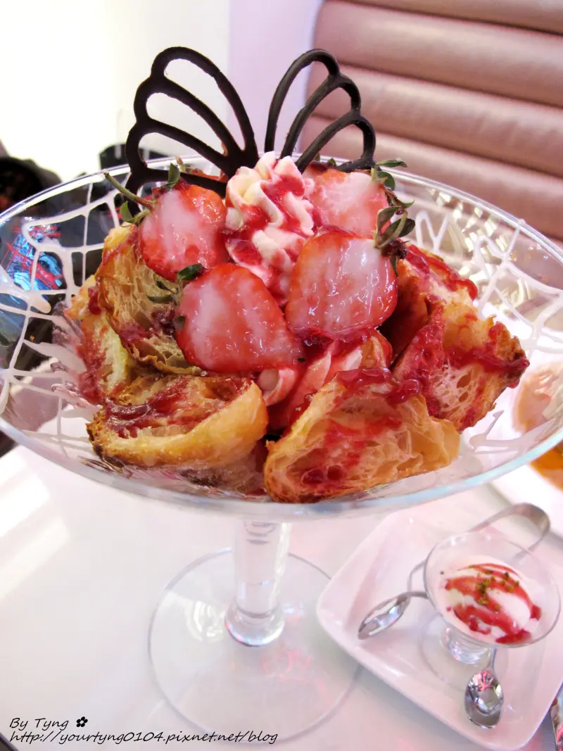 台北。【愛麗絲咖啡】Alice in cafe ❤ 公主風粉紅夢幻世界