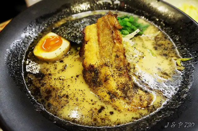 台北捷運忠孝敦化 麵家三士~充滿戰士風的拉麵