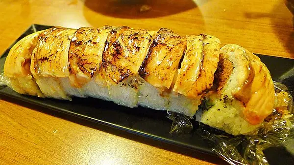 三重-瞬間擄獲芳心的毛毛蟲壽司~鮨壽司        
      