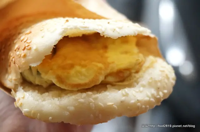 【澎湖馬公】鐘記燒餅－澎湖文康街/早餐街必吃早餐之超香酥燒餅！