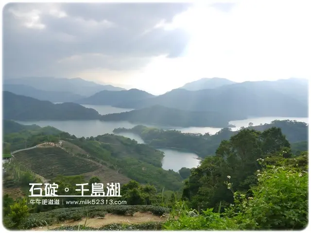 [旅遊日記] 新北。石碇。千島湖♥秘境!!台灣也有千島湖，美的像一幅畫*