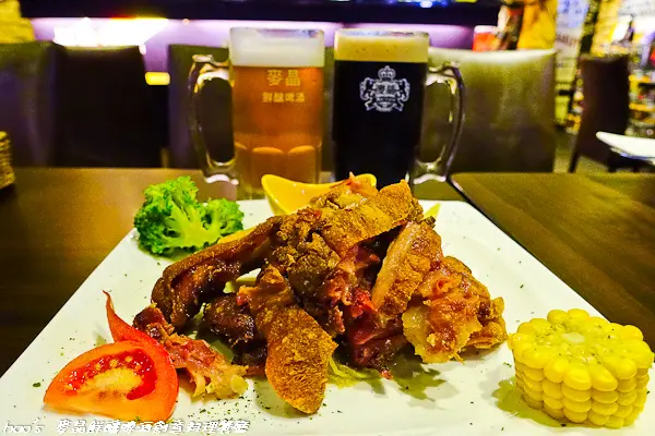 【新北板橋】麥晶鮮釀啤酒創意料理餐廳/麥晶德國鮮釀啤酒餐廳 捷運府中站美食 - 兄弟象迷必訪，手工鮮釀啤酒超好喝的異國特色料理餐廳/部落格讀者獨享優惠(食我)