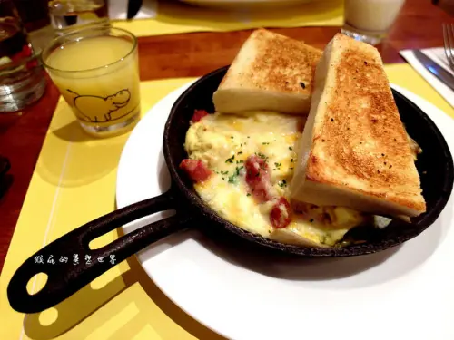 【台北中山】二訪紗汀娜好食！燈光美氣氛佳美味依舊！