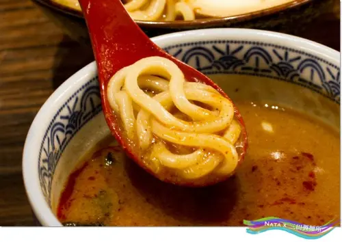 吃法多多的香濃魚介豚骨沾麵‧台北阪急三田製麵所