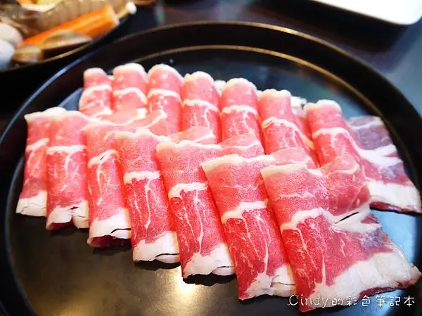 [台中]輕井澤鍋物‧燈光美氣氛佳的火鍋店~平價、美味、服務又好的高檔享受!!