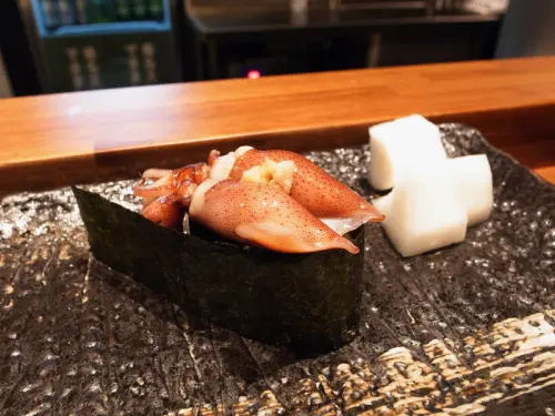 GRD3日誌---22042011 游壽司二店：精緻的午間綜合定食