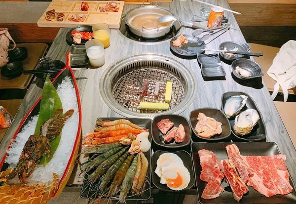 信義區日本A4和牛.生蠔吃到飽-火烤兩吃|好客燒烤吃到飽