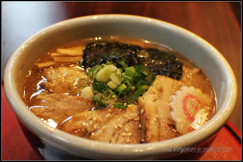 山頭火拉麵,這份量比想像中的更迷你喔～