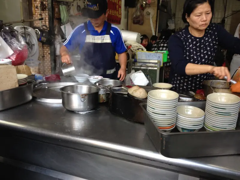 [彰化]北門口巨無霸肉圓 干貝滷蛋香菇通通在裡面!