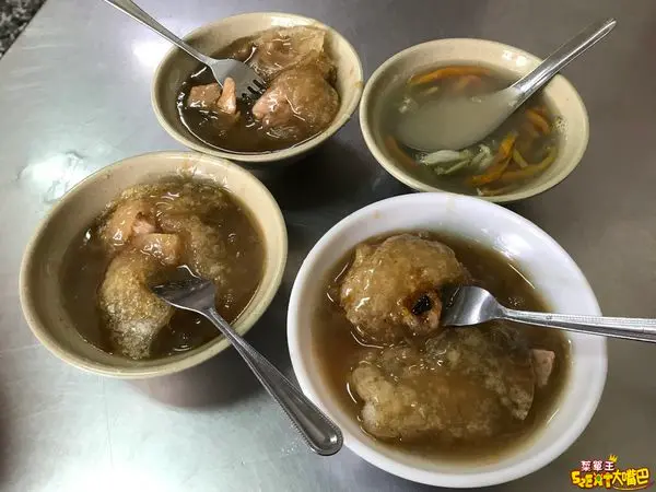 彰化市美食酥脆肉圓》北門口肉圓菜單價位大公開！在地人激推彰化獨有的豪華版酥脆肉圓～彰化市中正路必吃美食小吃餐廳推薦。