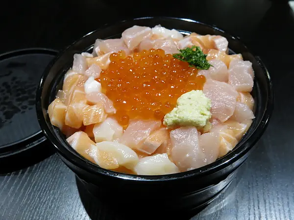 [食記] 巷弄間 平價日式料理♥玉丼　賀！愛評網破千人次按讚喔！謝謝大家