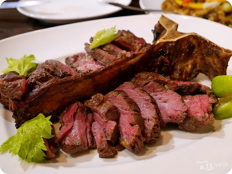 【聚餐美食】全新創意風味豬肉料理豬跳舞小餐館內有隱藏菜單。台北東區商圈