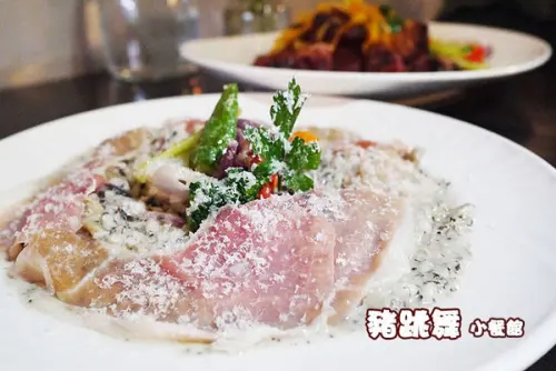 ◆台北東區美食。捷運國父紀念館【DANCING PIG豬跳舞小餐館】高CP值異國料理。免服務費        
      