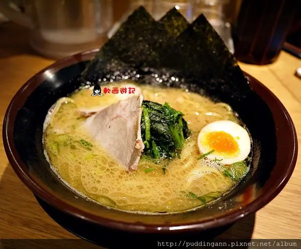 [食記]台北忠孝復興站 太龍軒 SOGO地下街美食 超濃郁豚骨醬油拉麵沾麵 御飯糰 單點套餐 日式拉麵 日式料理 排隊美食 忠孝復興美食/忠孝復興餐廳