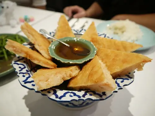 『食記』台北市．京站百貨．台北轉運站旁．晶湯匙(泰式料理)