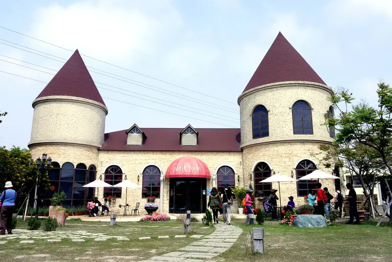 【台中】童話般的城堡與甜點的約會~富林園洋菓子