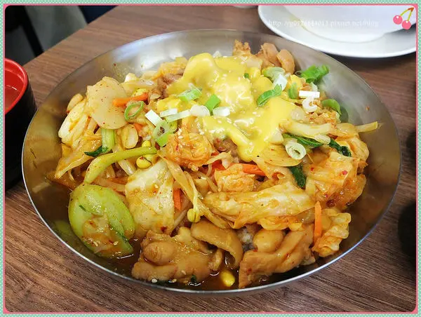 【新北市】新店區。捷運大坪林站。韓式料理。小菜無限吃到飽的「朝鮮味韓國料理」(民權店)