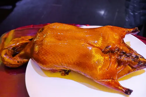 【宜蘭市區】蘭城晶英酒店 紅樓中餐廳 食尚玩家推薦 - 宜蘭必吃櫻桃霸王鴨，一鴨五吃好過癮