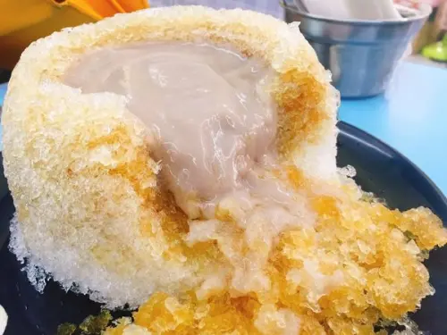 民生社區✿六順豆花✿朝聖芋泥瀑布 ! 民生社區人氣甜品~黑糖刨冰+芋泥~ 超澎湃又好吃的芋泥!